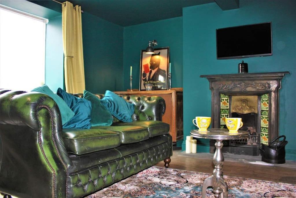 The Wolf'S Den Apartment Patrington ภายนอก รูปภาพ